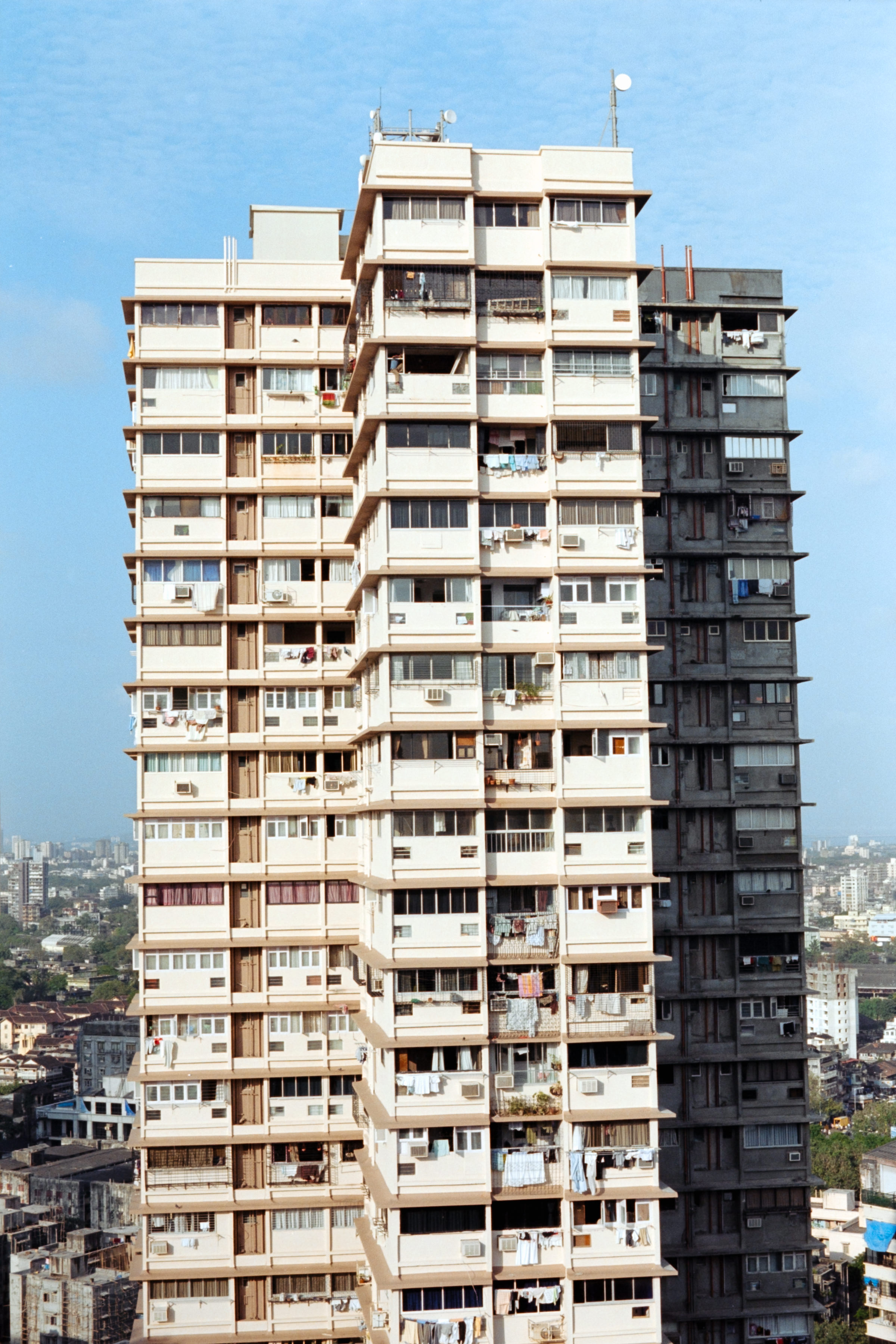 AHP F2004 09 001 sc250526 img14 NLP